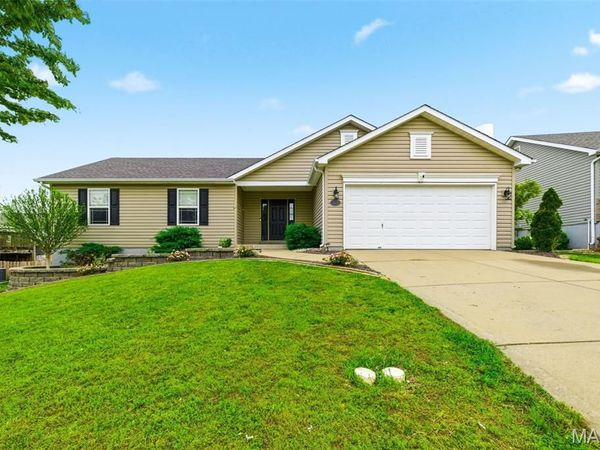 313 Mahalo Drive, Moscow Mills, MO 63362
