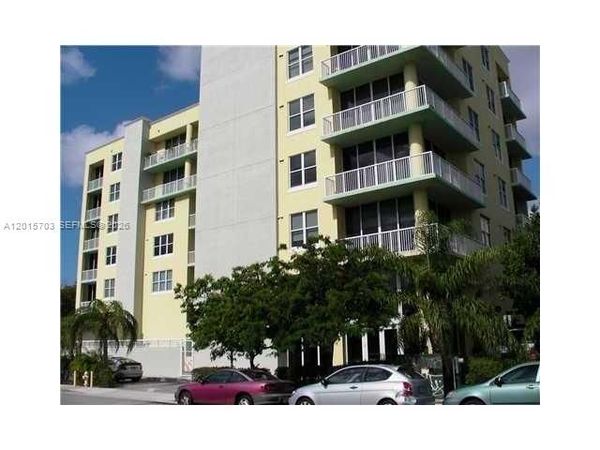 1350 NW 8th Ct , Unit PH 7, Miami, FL 33136