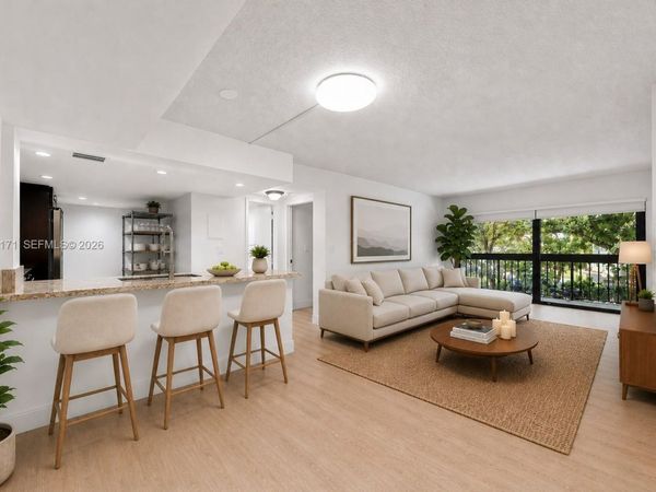 5201 Orduna Dr , Unit 10, Coral Gables, FL 33146