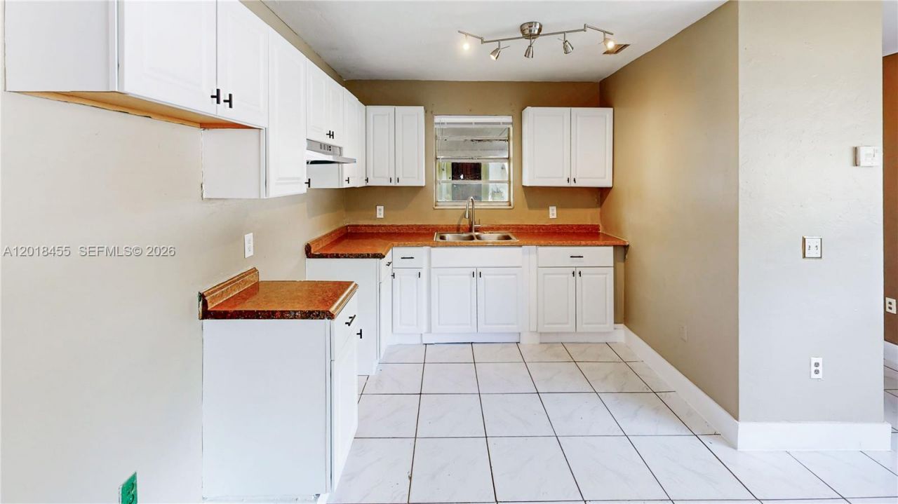 2760 NW 58th St , Miami, FL 33142 Photo