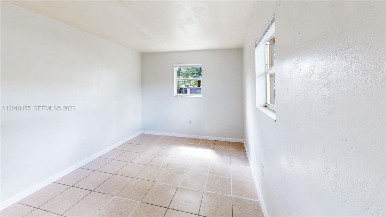 2760 NW 58th St , Miami, FL 33142 Photo