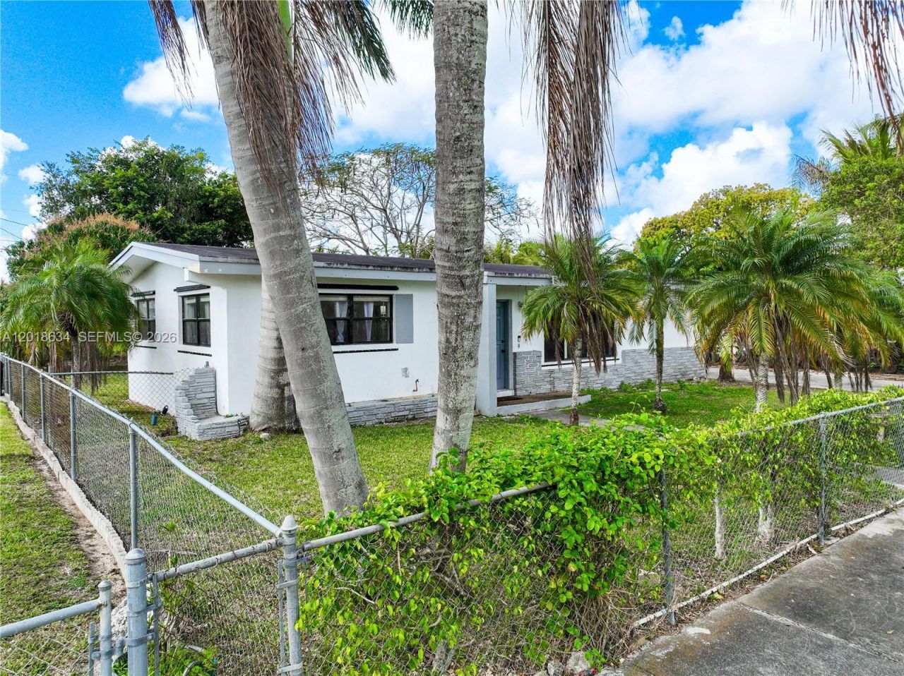 1610 NW 9th Ct, Homestead, FL 33030 Photo