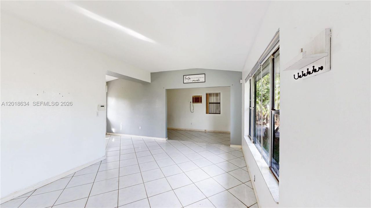 1610 NW 9th Ct, Homestead, FL 33030 Photo