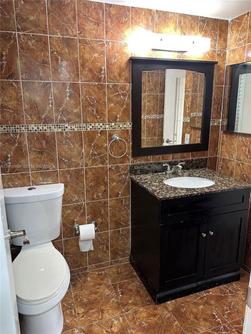 2780 W 76th St , Unit 203, Hialeah, FL 33016 Photo