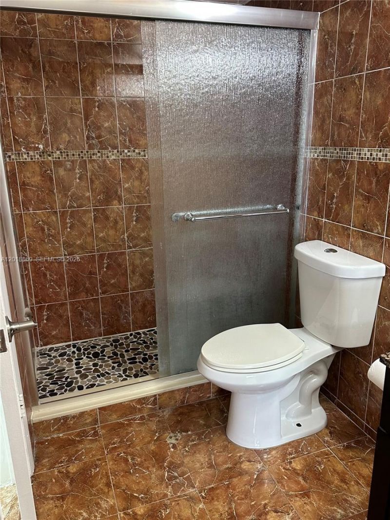 2780 W 76th St , Unit 203, Hialeah, FL 33016 Photo