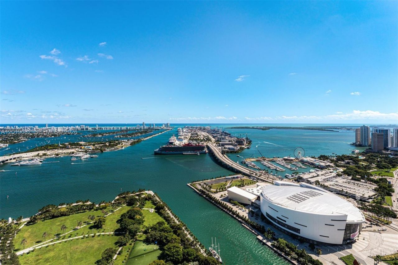 1000 Biscayne Blvd , Unit 5101, Miami, FL 33132 Photo