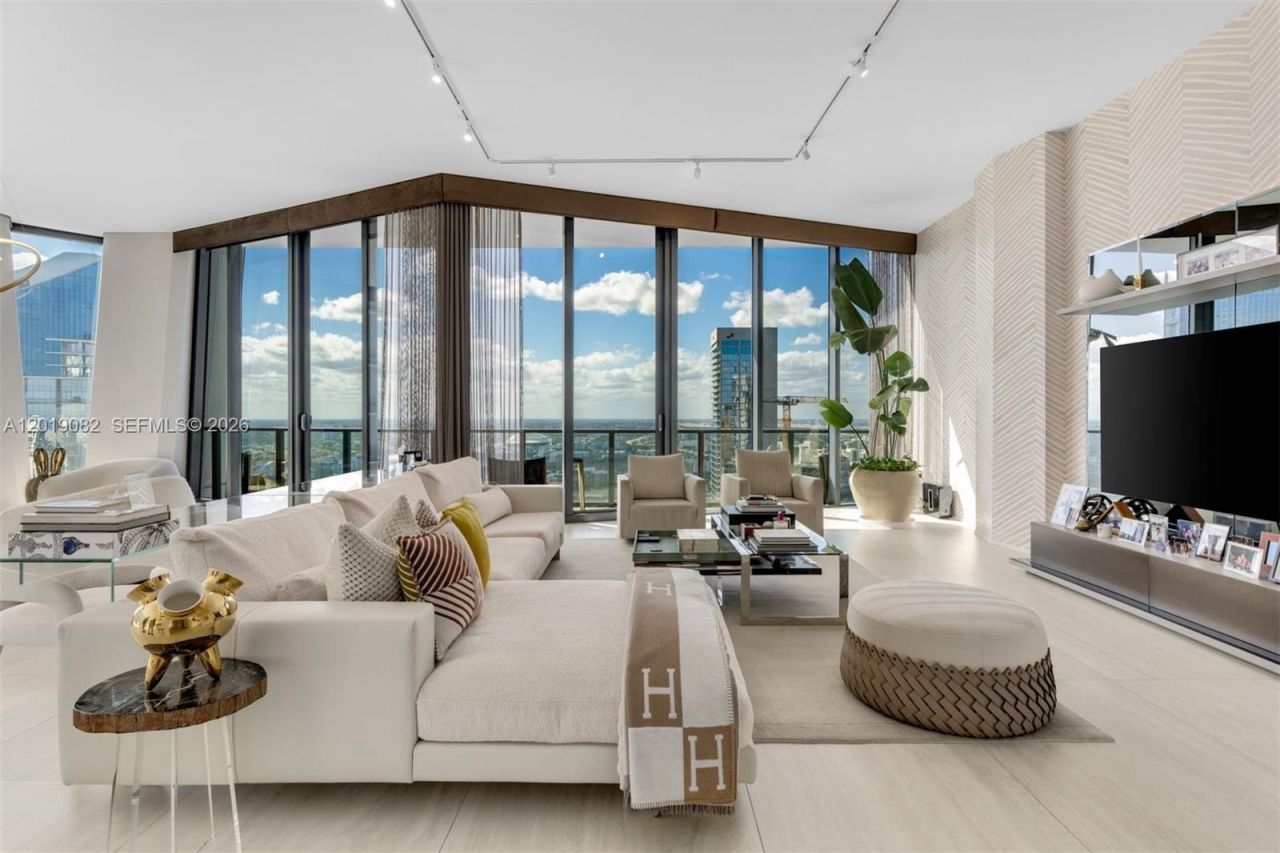 1000 Biscayne Blvd , Unit 5101, Miami, FL 33132 Photo