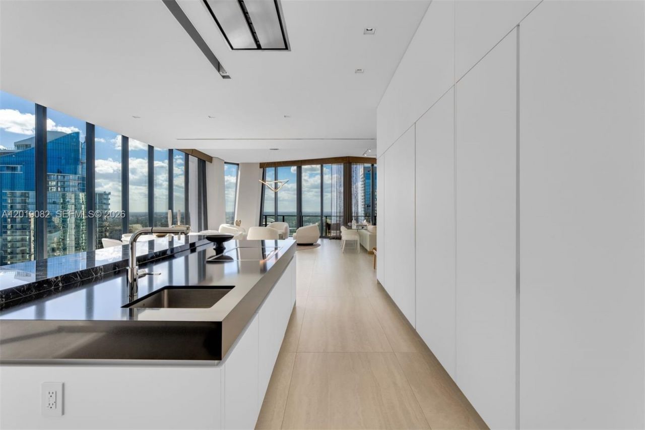 1000 Biscayne Blvd , Unit 5101, Miami, FL 33132 Photo