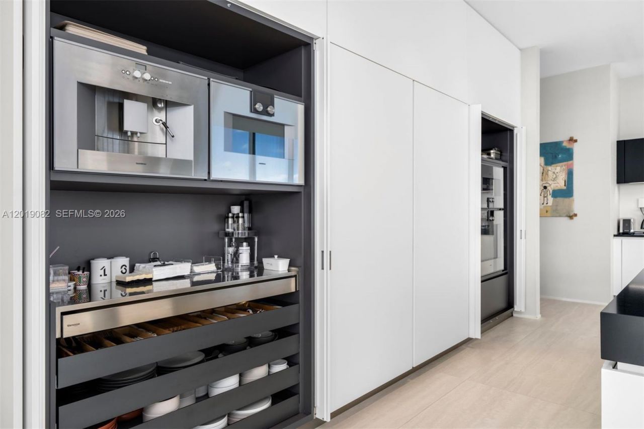 1000 Biscayne Blvd , Unit 5101, Miami, FL 33132 Photo