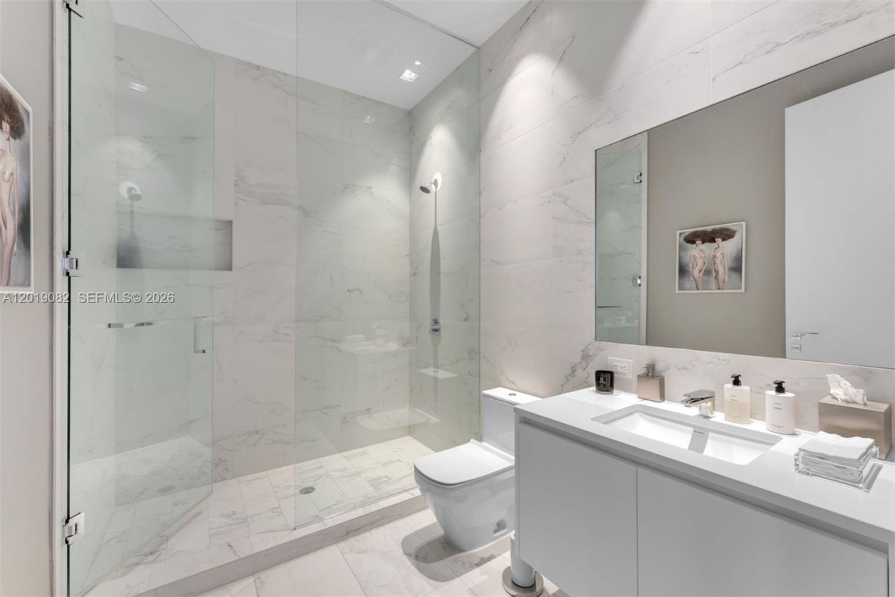 1000 Biscayne Blvd , Unit 5101, Miami, FL 33132 Photo