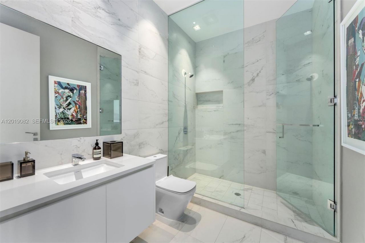 1000 Biscayne Blvd , Unit 5101, Miami, FL 33132 Photo
