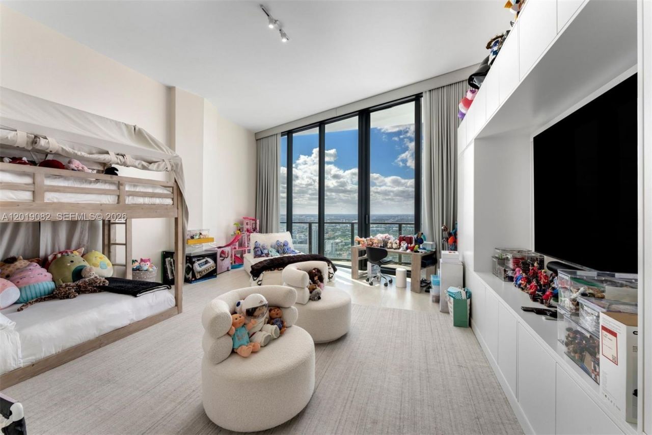 1000 Biscayne Blvd , Unit 5101, Miami, FL 33132 Photo