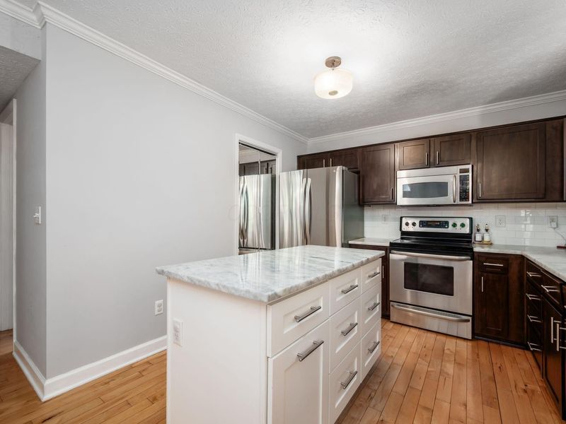3259 Longspur Drive , Columbus, OH 43228 Photo 15