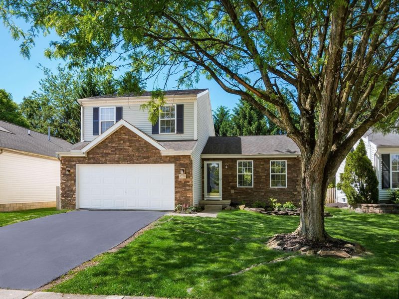 3259 Longspur Drive , Columbus, OH 43228 Photo 2