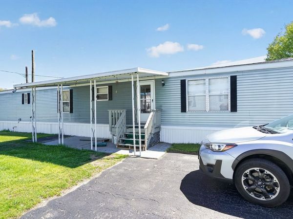 4 1st, Cheshire, MA 01225