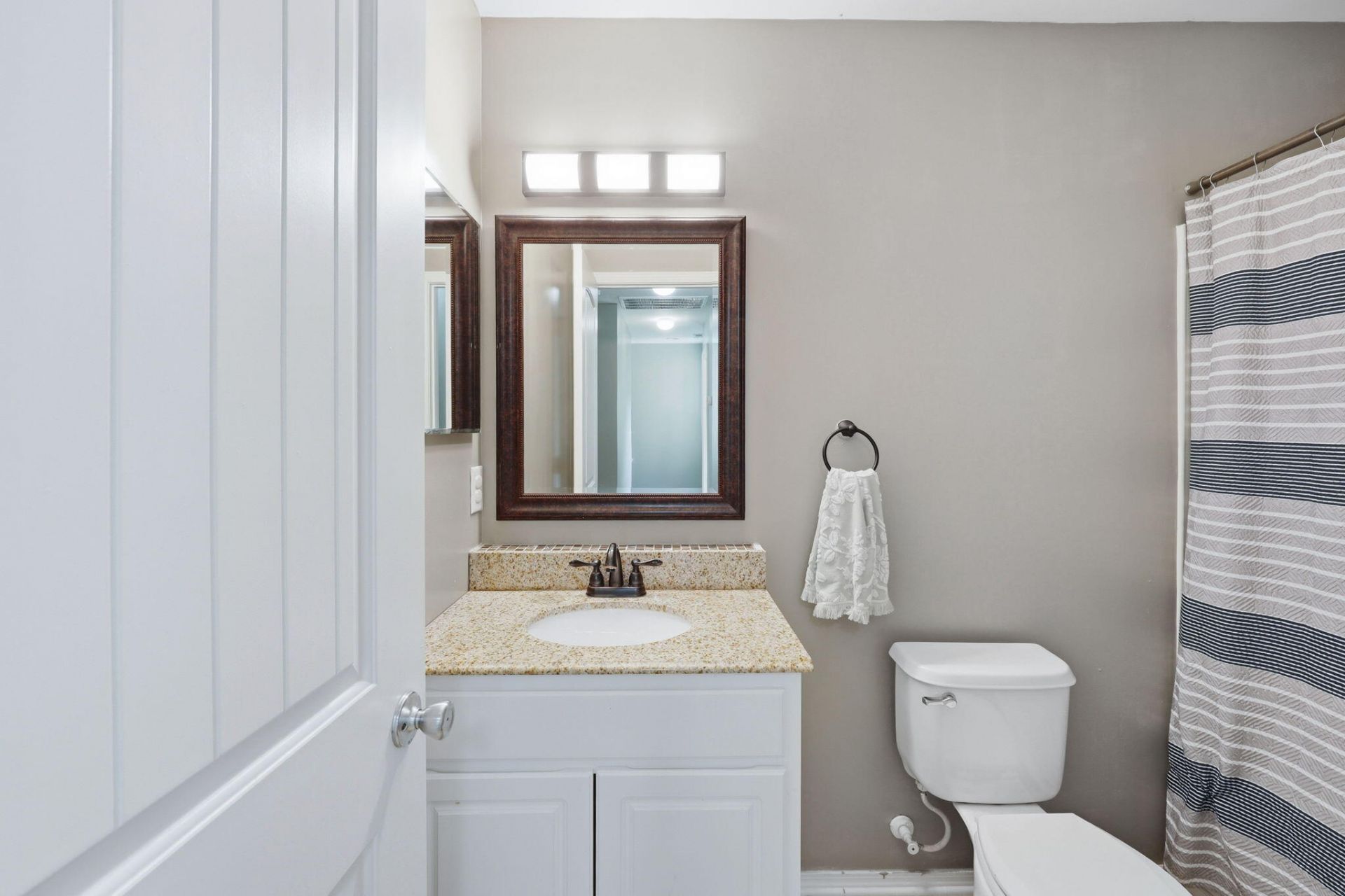 5150 Trump Street Photo 17
