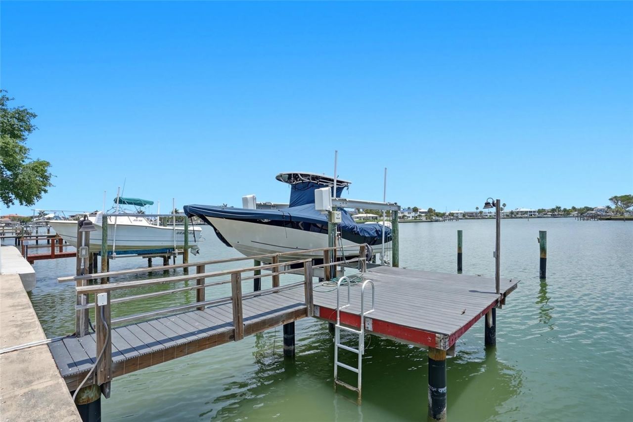 2311 Bay Boulevard, Indian Rocks Beach, FL 33785 Photo