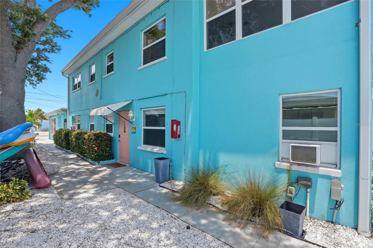 2311 Bay Boulevard, Indian Rocks Beach, FL 33785 Photo