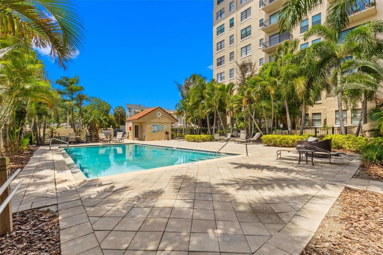 2109 Bayshore Boulevard, Unit 205, Tampa, FL 33606 Photo
