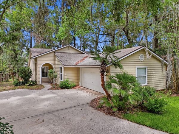 1736 NW 16TH PLACE , GAINESVILLE, FL 32605