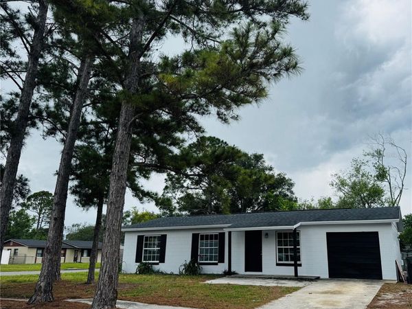 327 LITTLE ROCK COURT , OCOEE, FL 34761