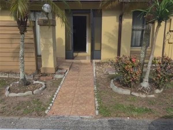 128 CREEKSIDE WAY, ORLANDO, FL 32824
