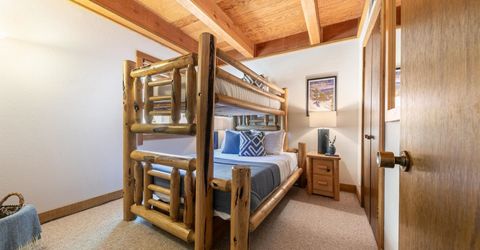 5104 Gold Bend, Truckee, CA 96161 Photo