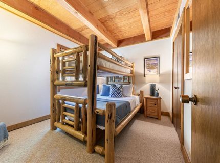 5104 Gold Bend, Truckee, CA 96161 Photo