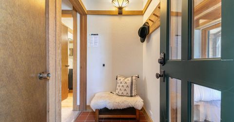 5104 Gold Bend, Truckee, CA 96161 Photo