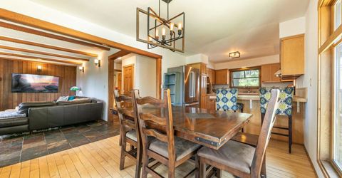 10146 Olympic Boulevard, Truckee, CA 96161 Photo