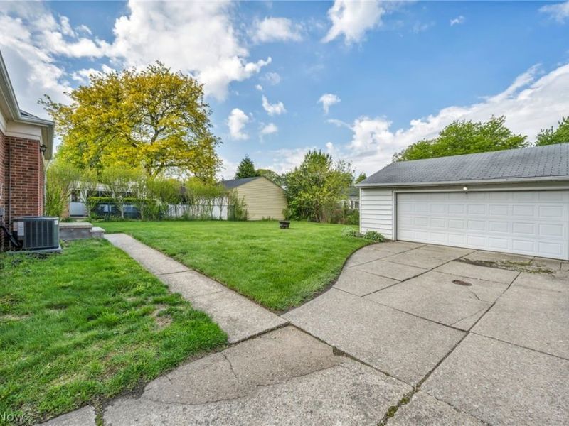 4266 Grannis Road, Fairview Park, OH 44126 Photo 32