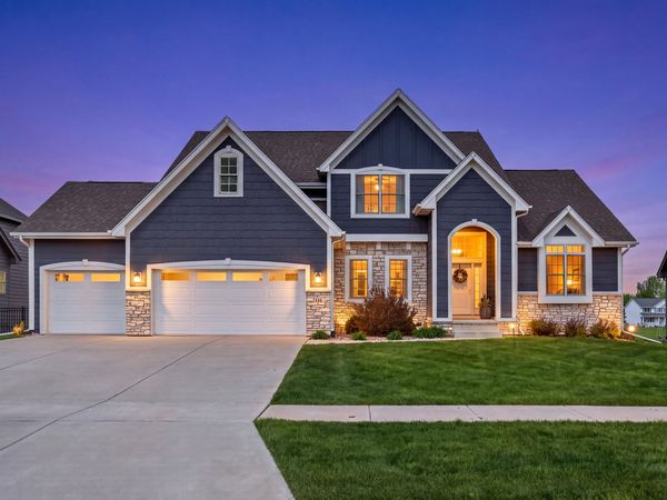 506 SW Driftwood Court, Ankeny, IA 50023