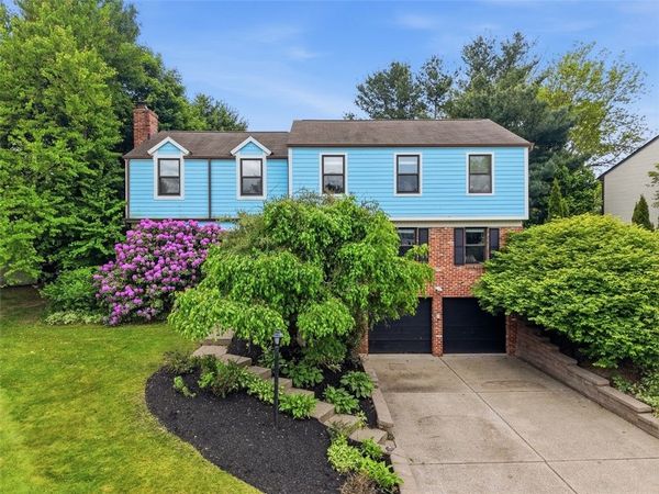 911 Summit Drive, Wexford, PA 15090
