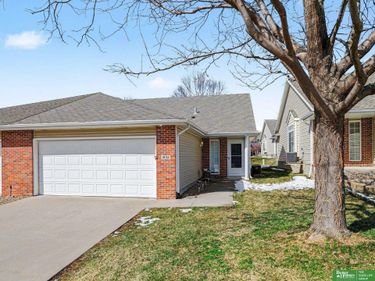 1832 N 175 Plaza , Omaha, NE 68116