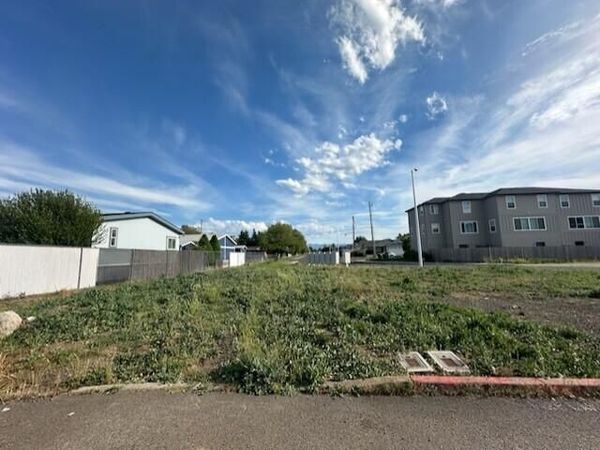 7844 Houston Loop, White City, OR 97503