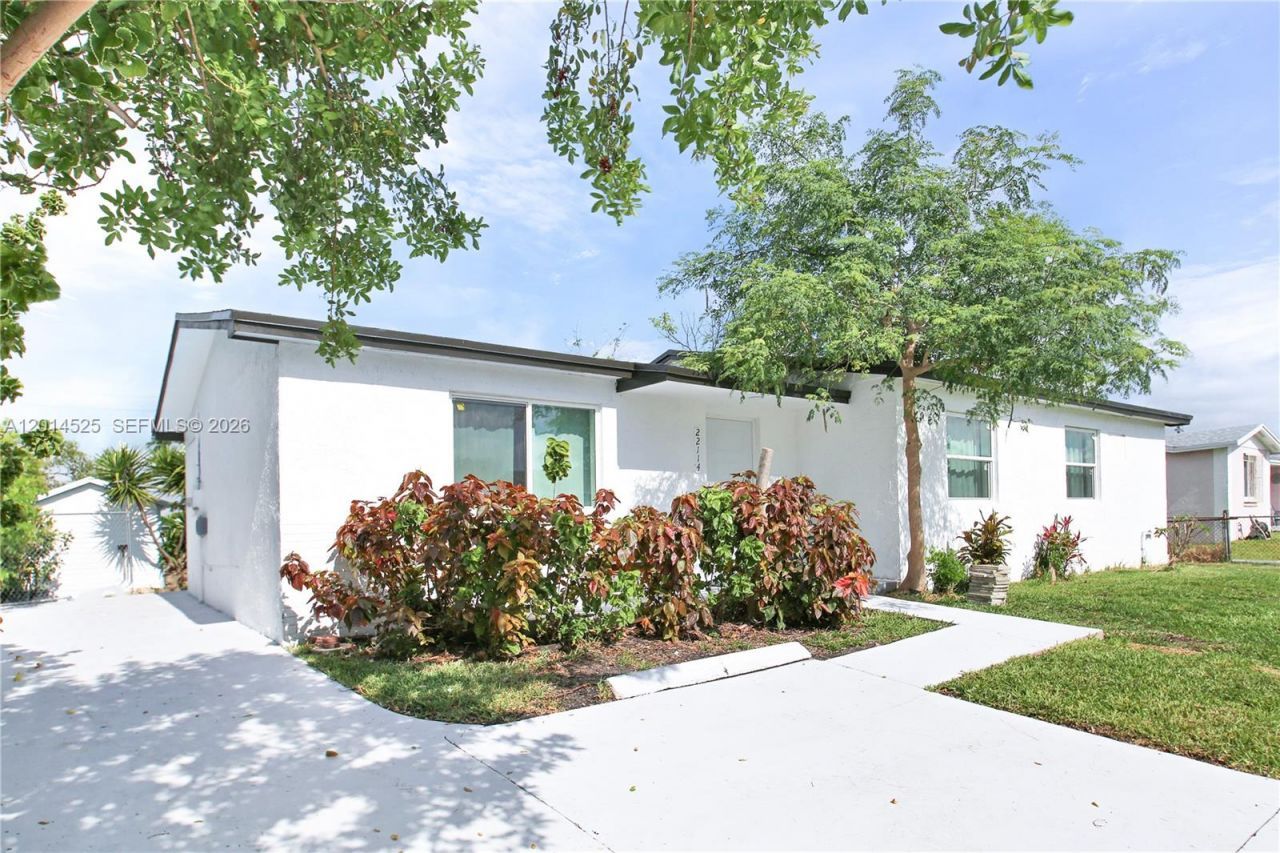 22114 SW 113th Pl , Miami, FL 33170 Photo