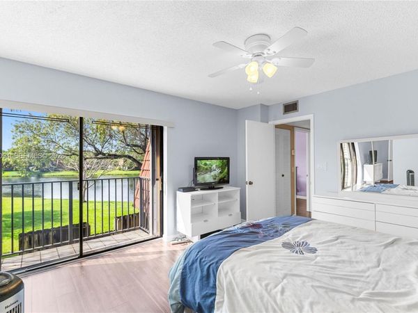 9950 NW 6th Pl , Plantation, FL 33324