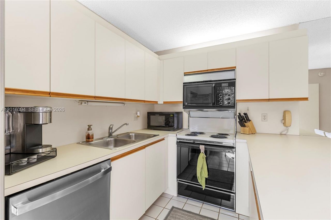9950 NW 6th Pl , Plantation, FL 33324 Photo