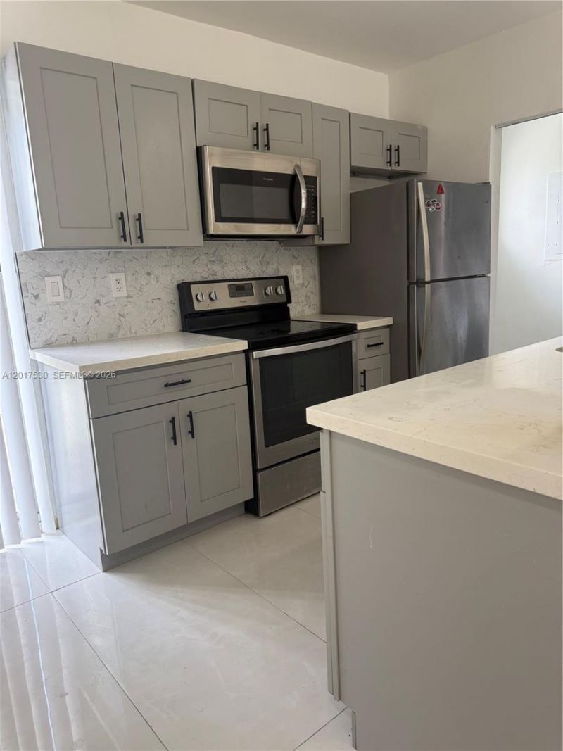 1321 NE 212th Ter , Miami, FL 33179 Photo