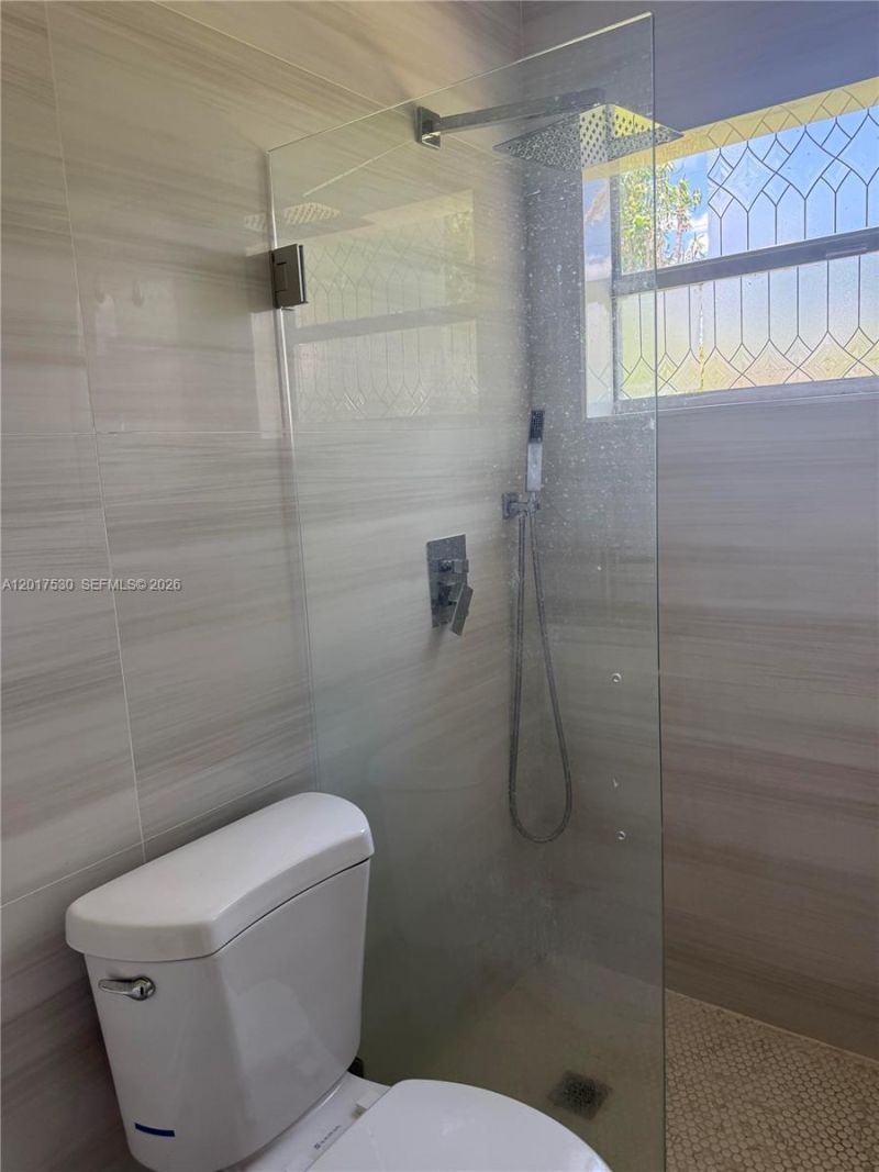 1321 NE 212th Ter , Miami, FL 33179 Photo
