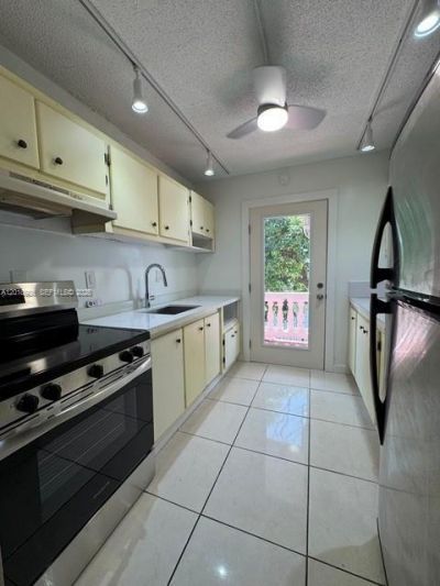 65 NE 202nd Ter, Unit Q33, Miami Gardens, FL 33179 Photo