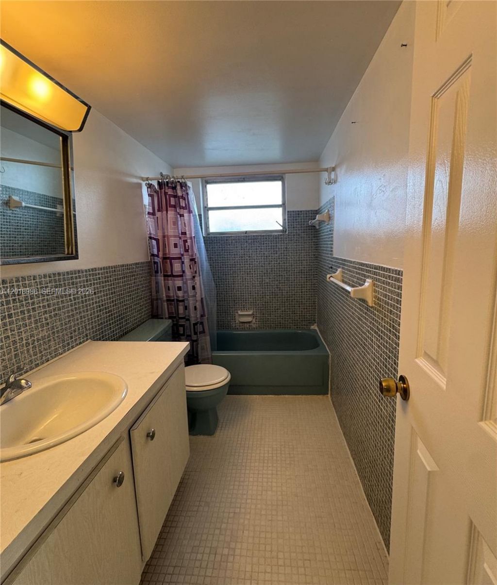 65 NE 202nd Ter, Unit Q33, Miami Gardens, FL 33179 Photo