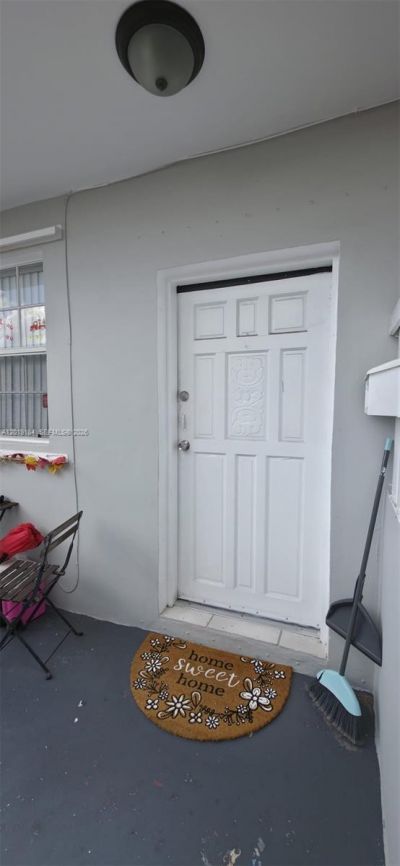 3285 NW 98th St, Unit 1, Miami, FL 33147 Photo