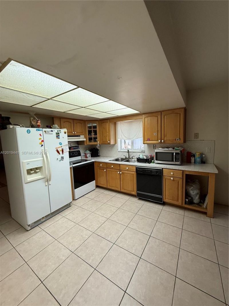19650 SW 117th Ave, Miami, FL 33177 Photo