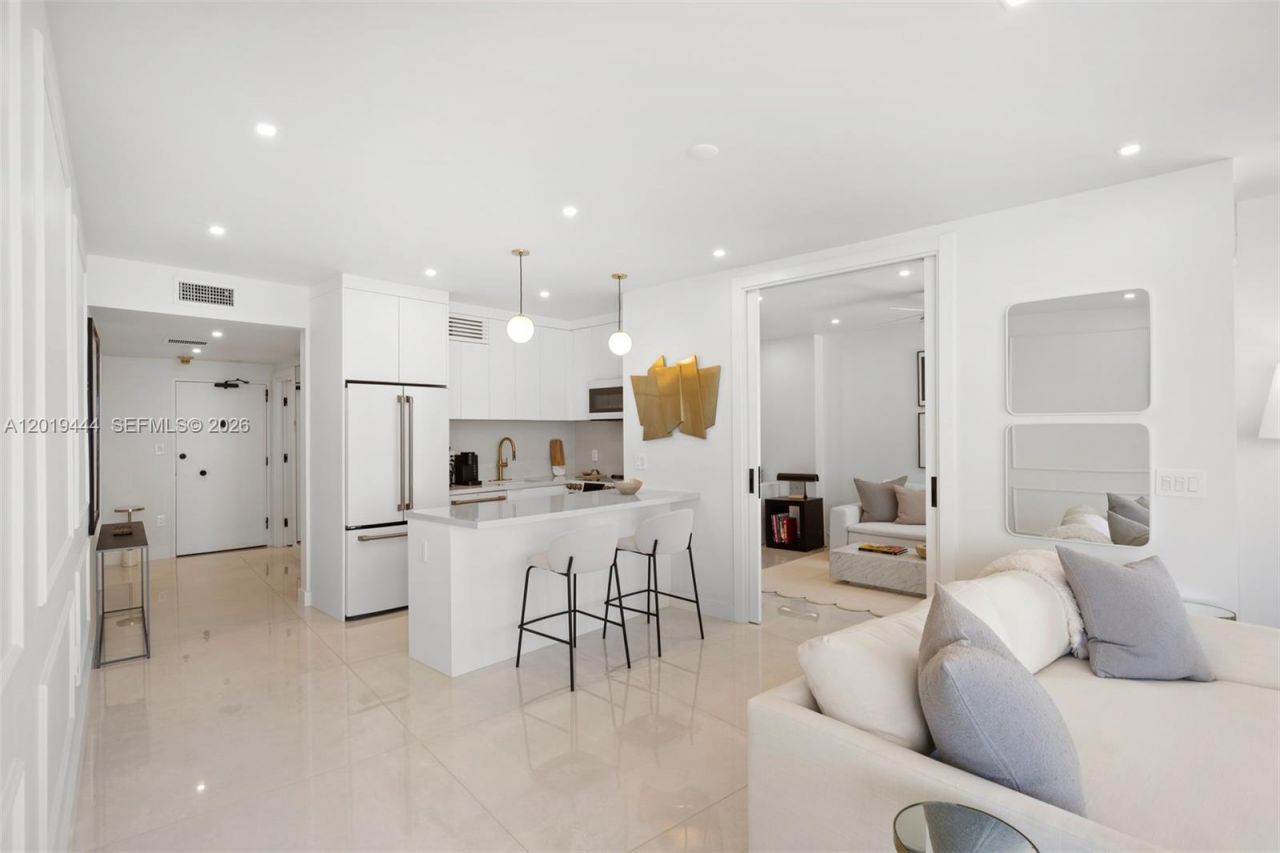 5255 Collins Ave , Unit 8F, Miami Beach, FL 33140 Photo