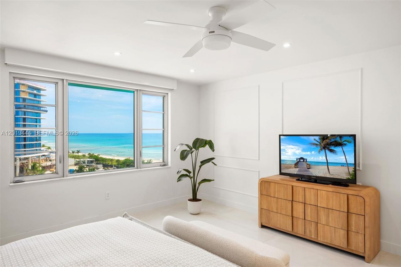 5255 Collins Ave , Unit 8F, Miami Beach, FL 33140 Photo