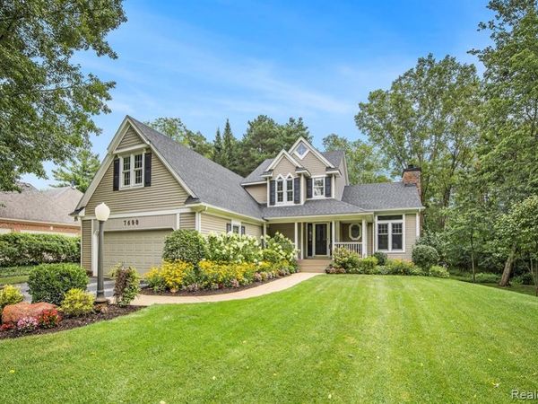 7690 Allen Road, Independence Twp, MI 48348