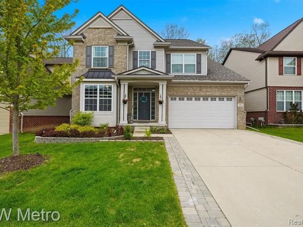 4953 W Stonegate Circle, Orion Twp, MI 48359