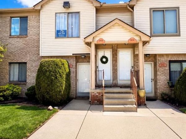 24128 Avon Lane, Clinton Twp, MI 48036