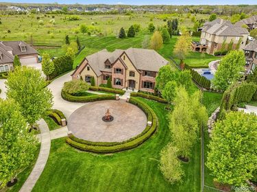 48892 Barola Court, Northville, MI 48167